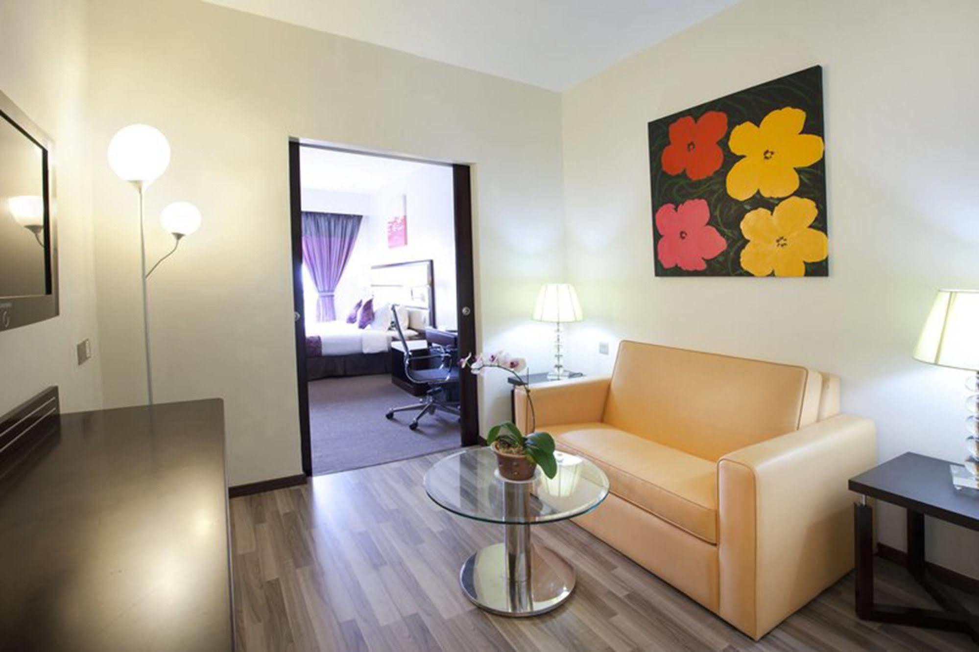 Silka Johor Bahru Hotel Exterior foto