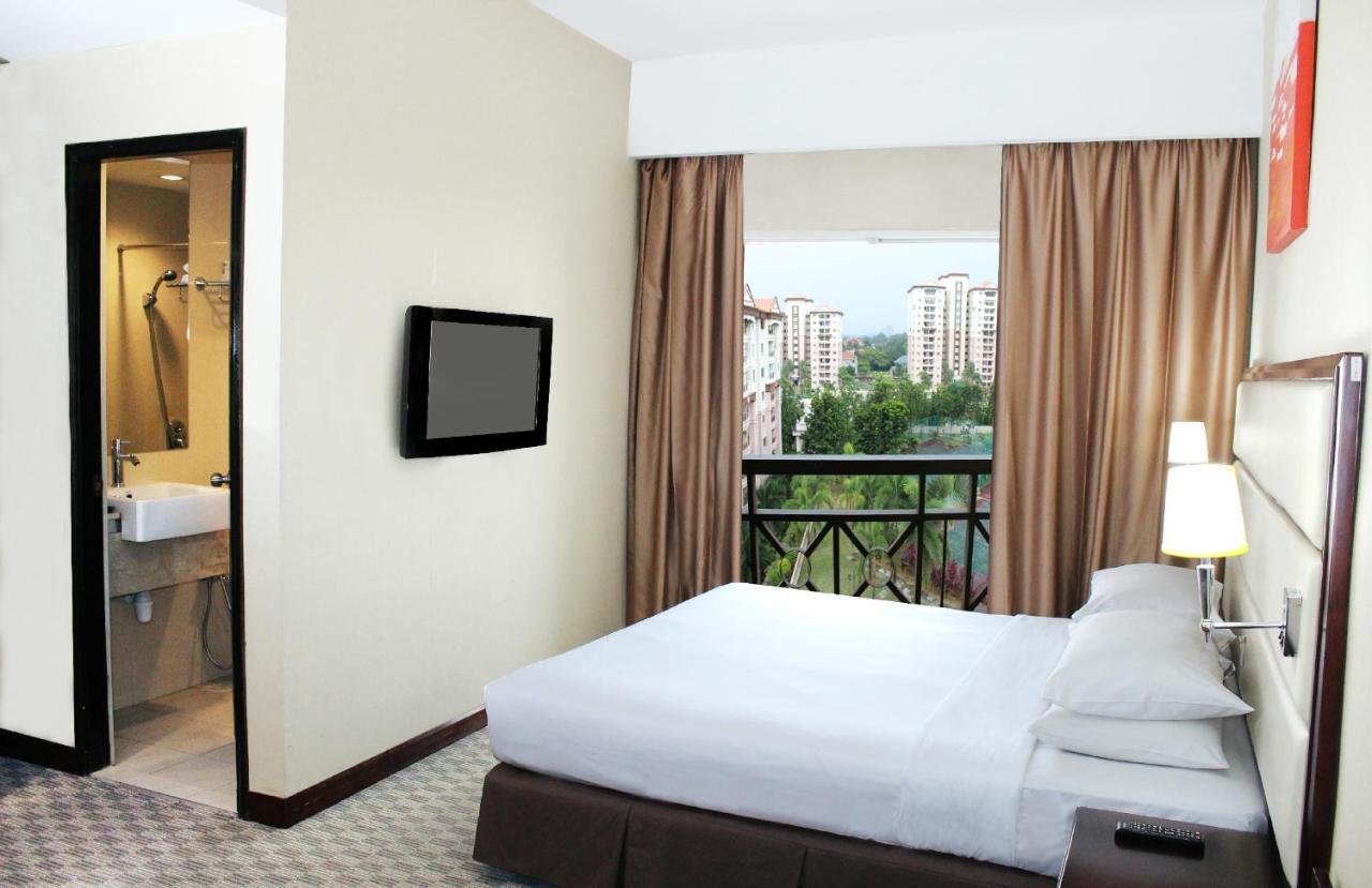 Silka Johor Bahru Hotel Exterior foto